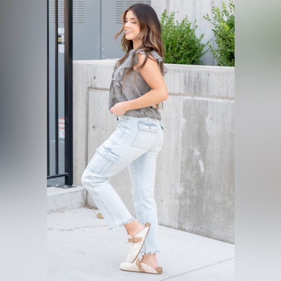 KanCan Winston High Rise Cargo Slim Straight Light Wash Raw Hem Jeans Size 24 - Picture 4 of 10